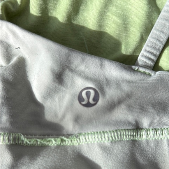Lululemon Green Sports Bra with Racerback - Picture 3 of 3